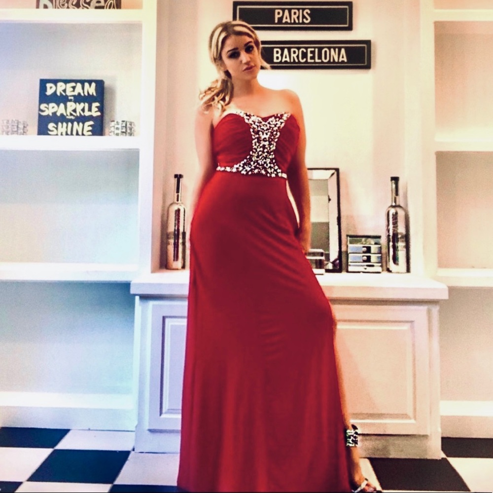 🌹Stunning Gown🌹